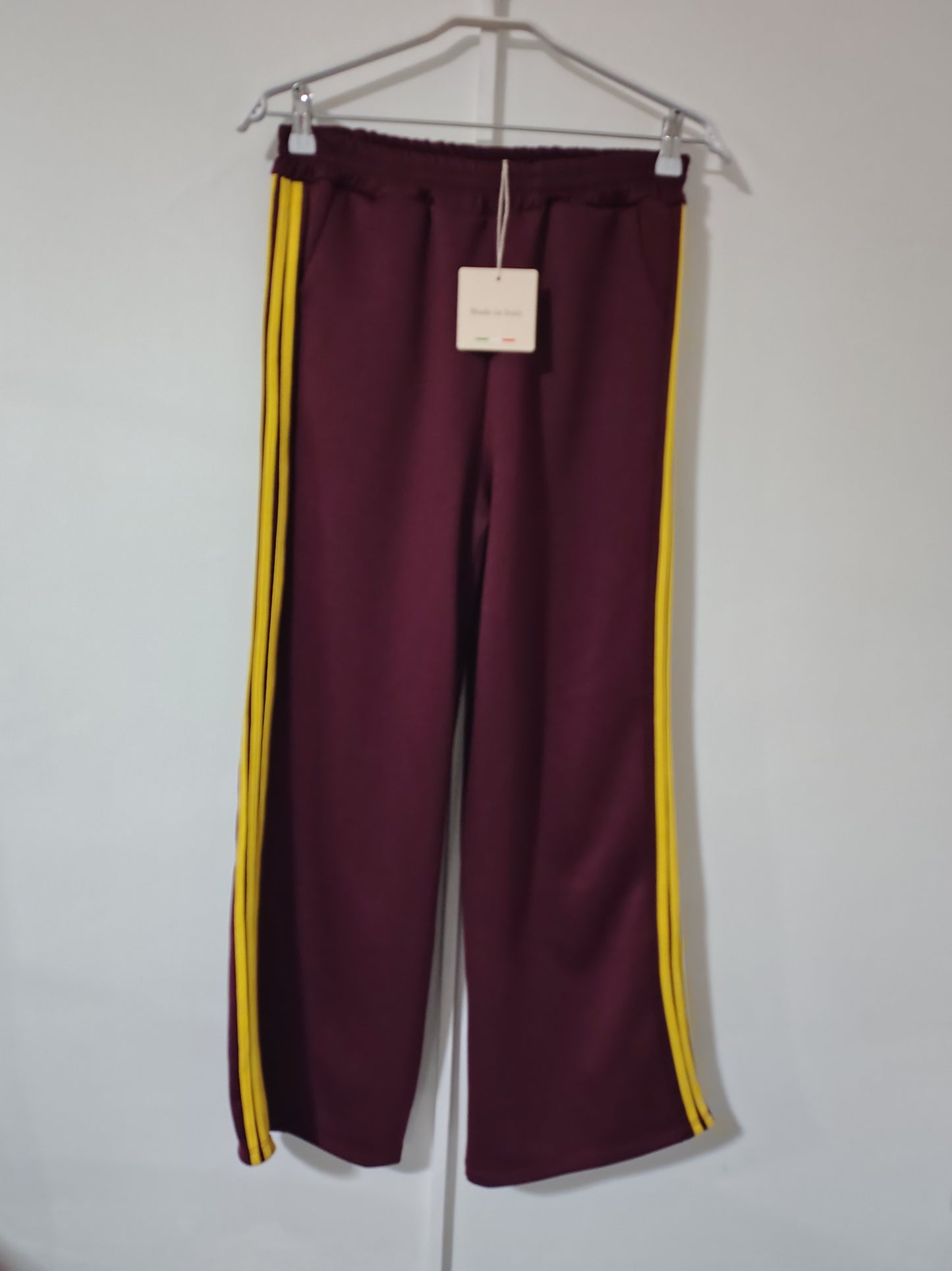 Pantaloni tuta stile adidas