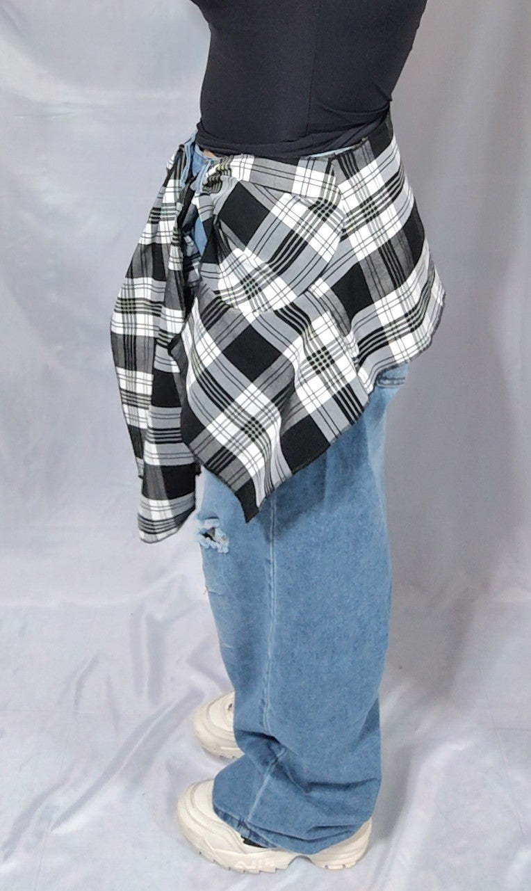 Jeans ballon con foulard camicia